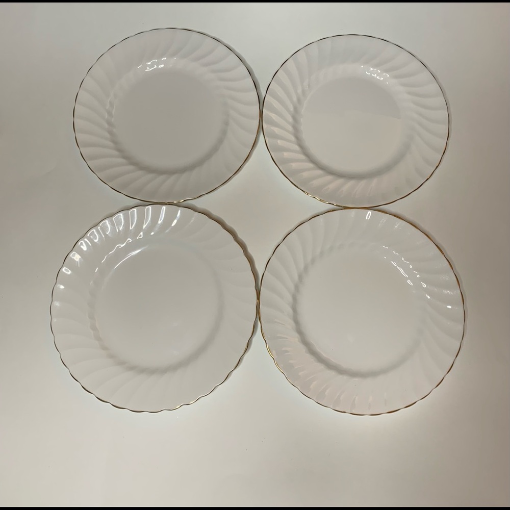 4 Tuscan Fine English Bone China Luncheon Plates w/ Gold Trim “Dover”